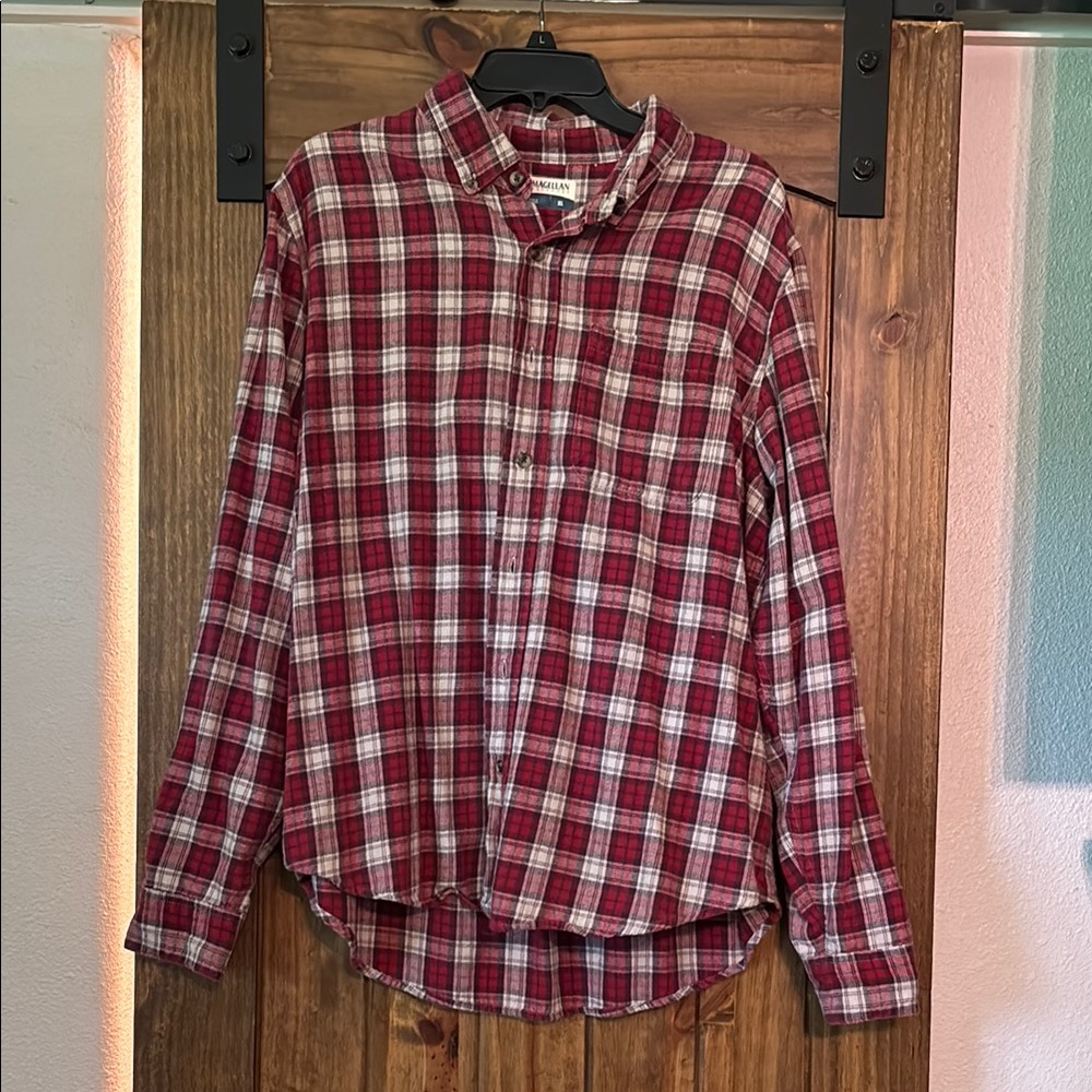 Magellan Outdoors Red Plaid Women's Top